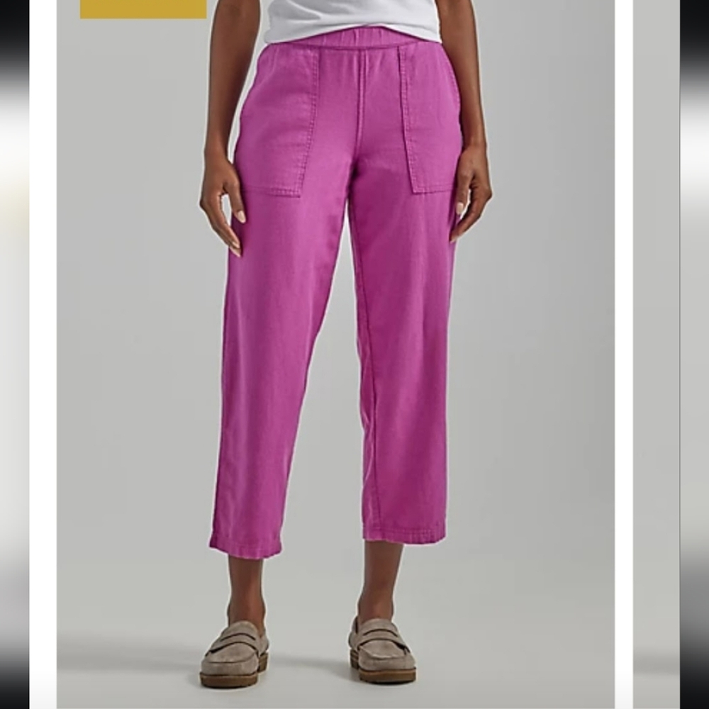 NWT Lee Women's Ultra Lux Mid-Rise Pull-On Crop Capri Pant